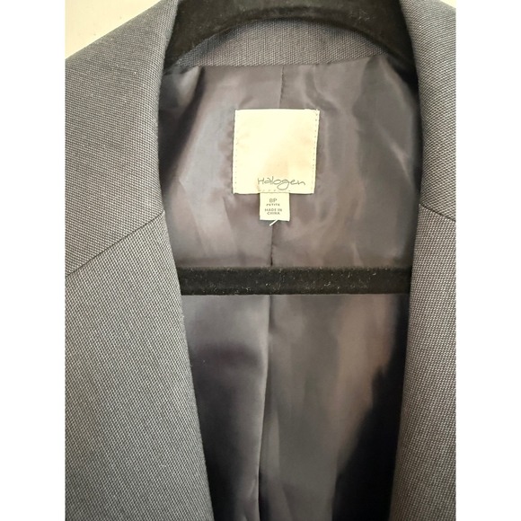 Halogen Womens Gray‎ Two Button Blazer Jacket Size 8P - Picture 3 of 10